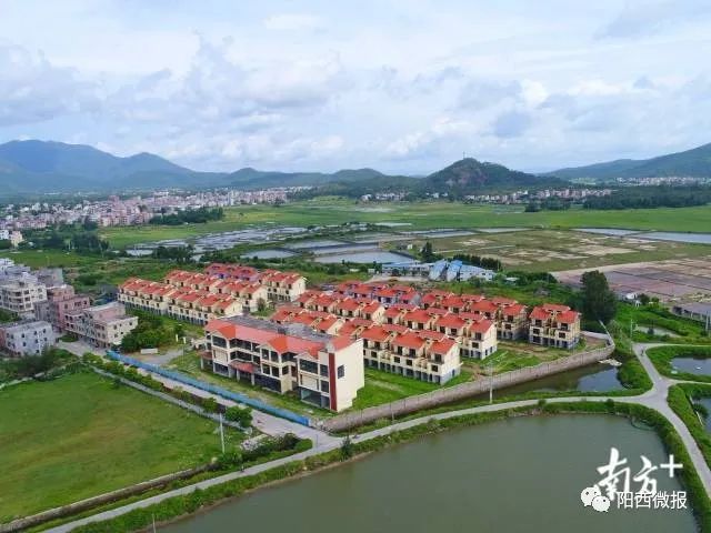 溪头镇新农村建设。