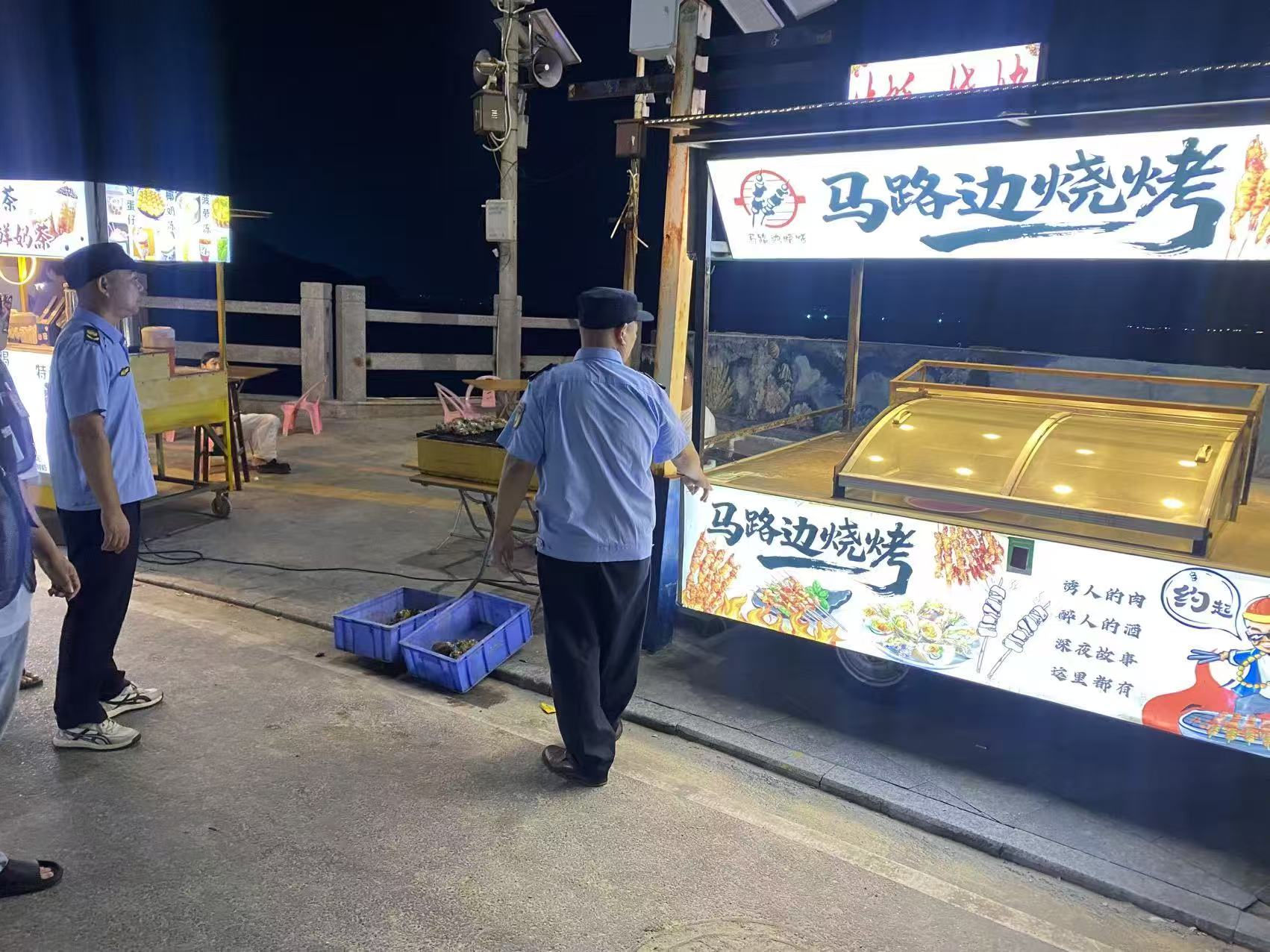 2026.9.28沙扒镇开展节前街道整治及贩卖孔明灯、烟花整治工作4.jpg